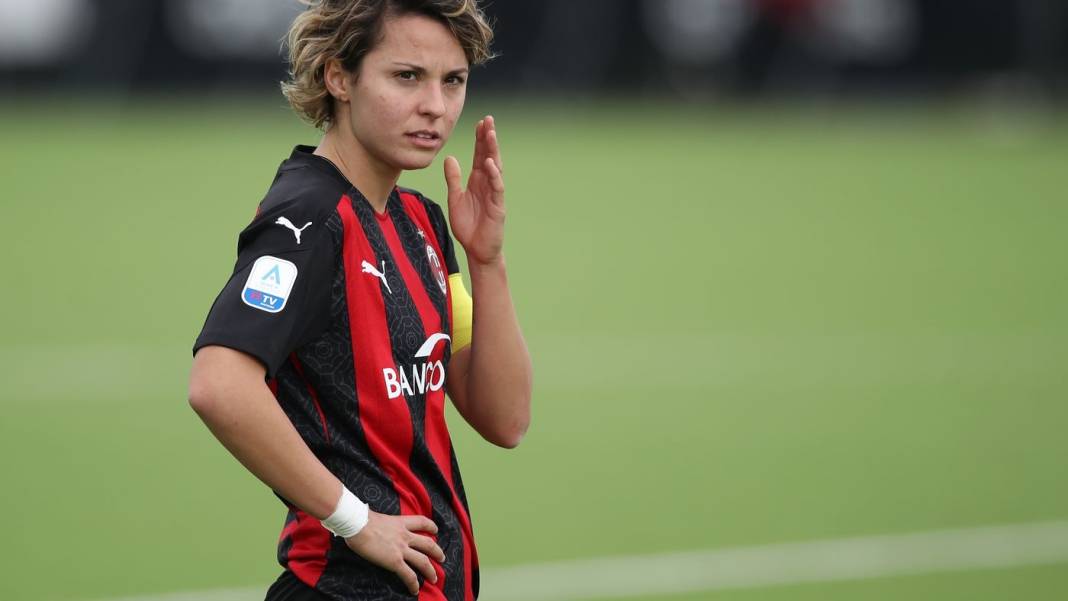 Galatasaray'dan sessiz sedasız ligi alt üst edecek transfer: Roma'nın gol kralı imzayı attı 7